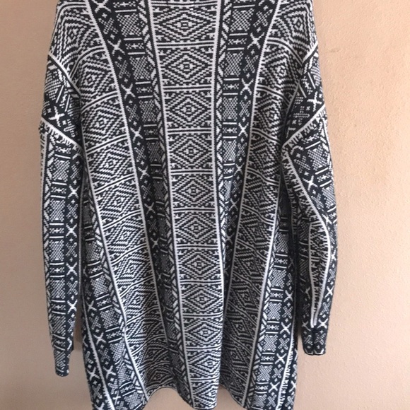 Old Navy Aztec Sweater - Picture 5 of 5
